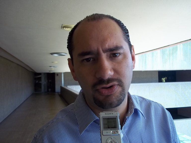 carlos castaños ‹ La Pared